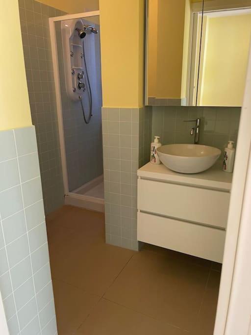 Ocean View Villa With Fast Wi-Fi And Elevator To Town Levanto Exteriör bild